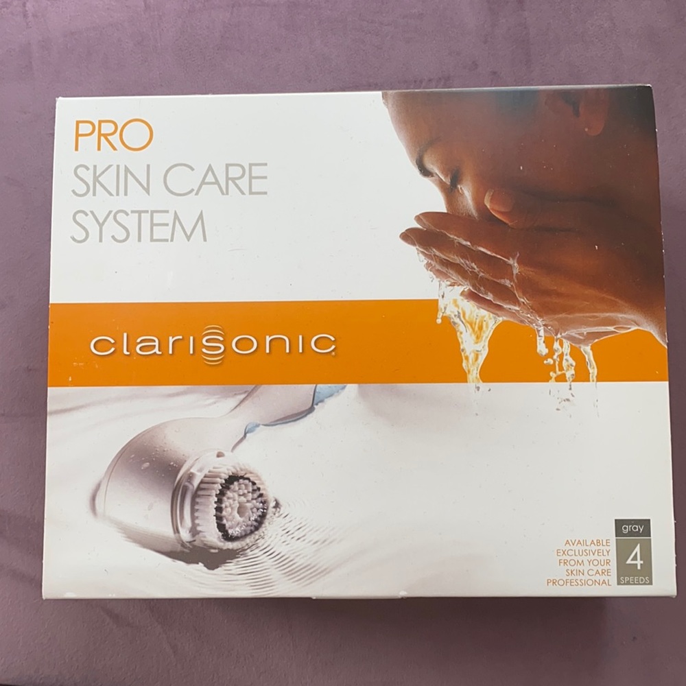 NIB Clarisonic Pro Skin Care system 4 speeds gray